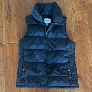 Old Navy Fleece Lined Black Puffer Vest